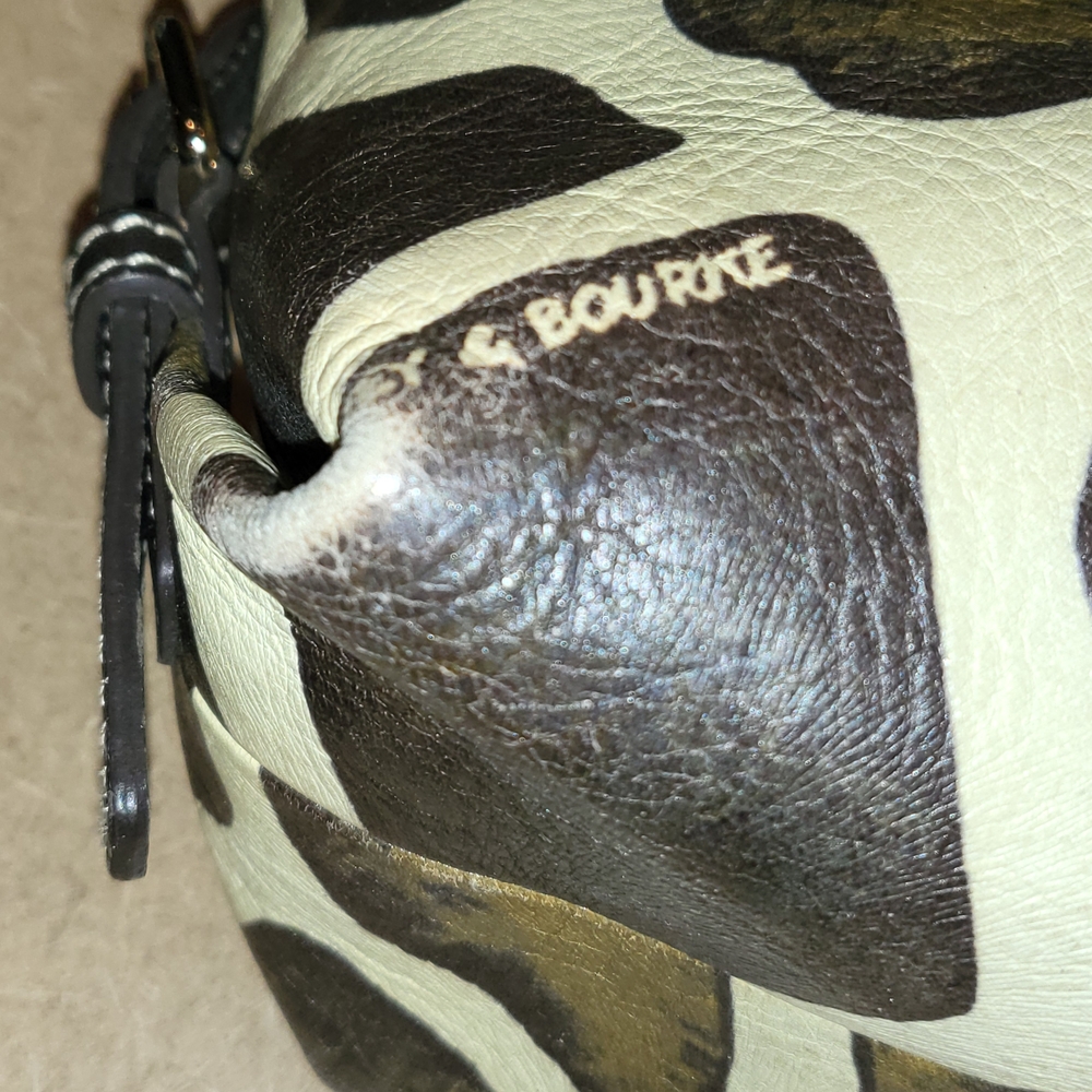 Dooney & Bourke Giraffe Print Brown Cream Shoulder Bag - Picture 9 of 11
